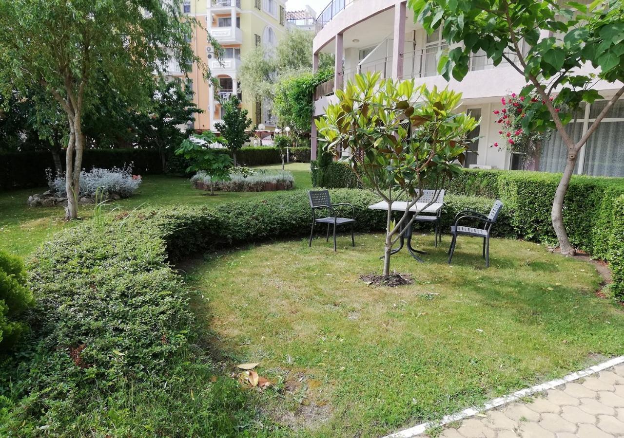 Charis Cozy Family Apart At Sun Village Complex Close To The Beach Pantai Sunny Luaran gambar